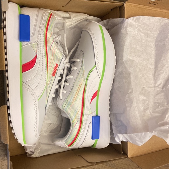 Puma Future Rider Double Sp Jr. Brand new, never worn, original box. Size 4C. - Picture 8 of 8